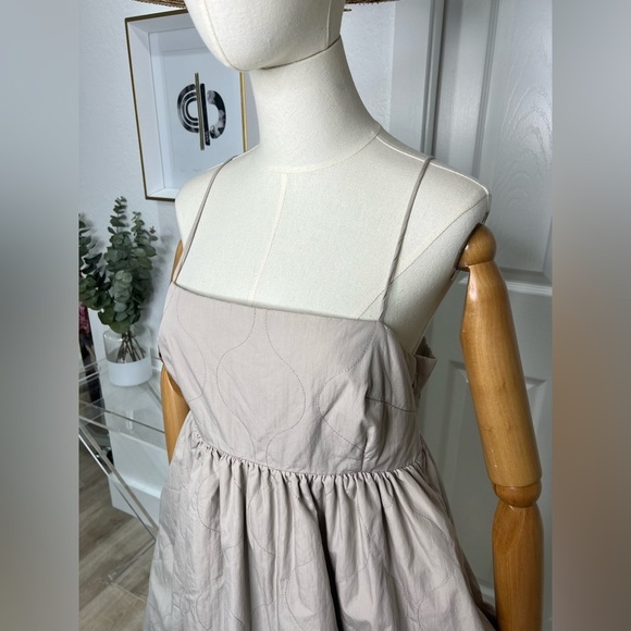 H&M light gray dress with pockets - Picture 7 of 14
